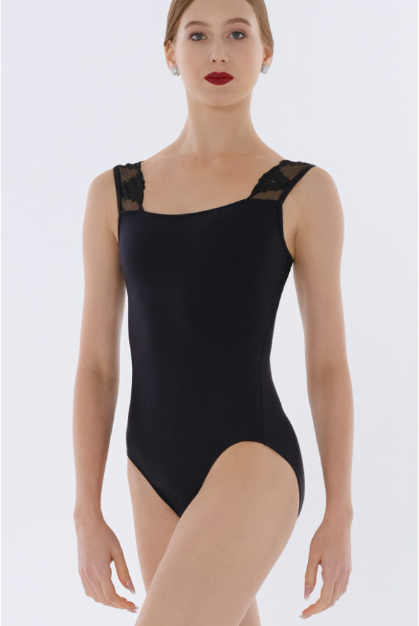 AMINA LEOTARD