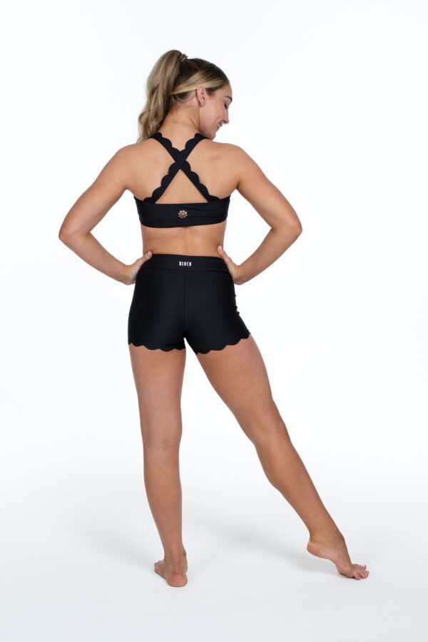 FLO SCALLOPED EDGE SHORT