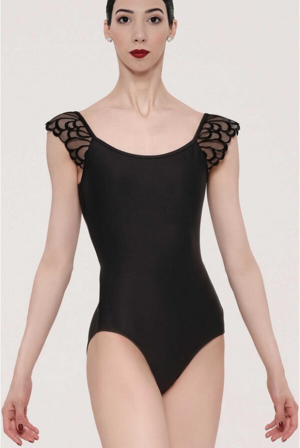 PEYA LEOTARD